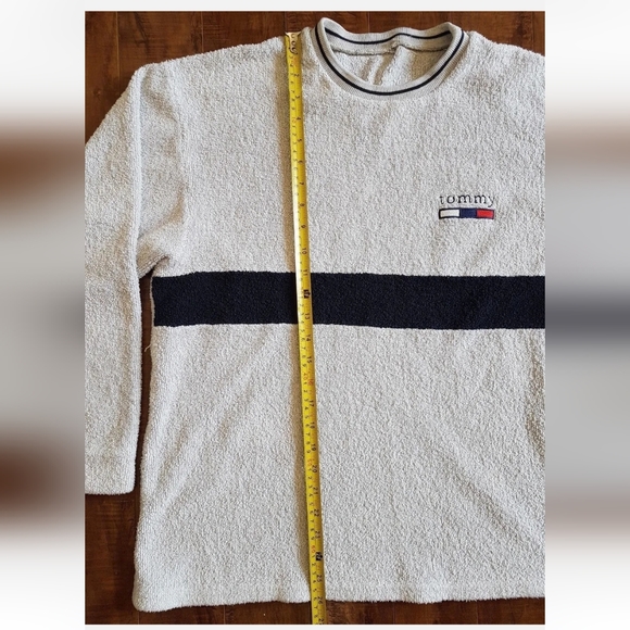 Tommy Hilfiger SOFT Terry Cloth Grey Crew Neck Pull Over Fleece Sweater Sz Large - Picture 4 of 5